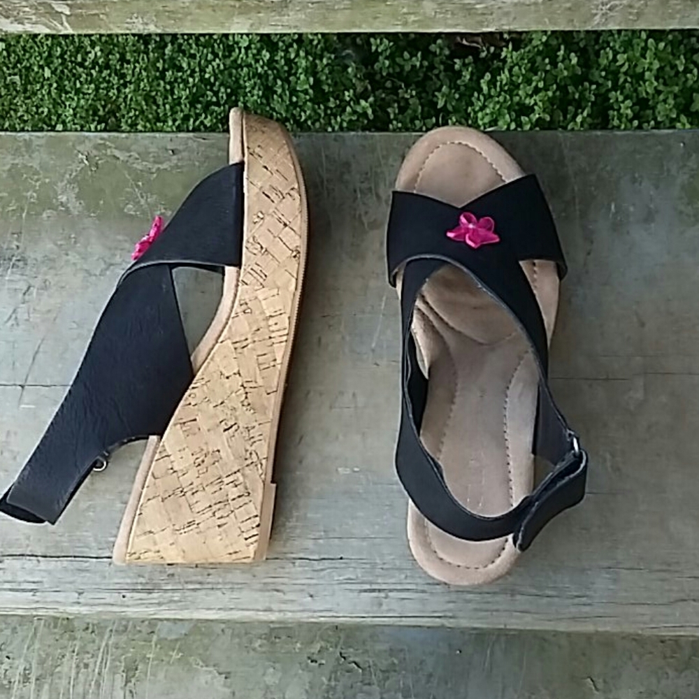 CLaundry wedges